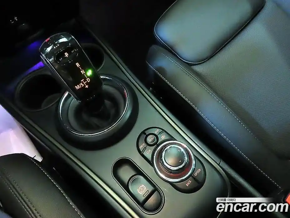 Mini Countryman 2024 1.5 автомат (гидро), фото 12