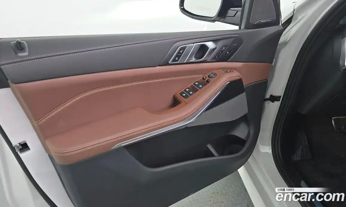 BMW X5 2025 3.0 автомат (гидро), фото 14