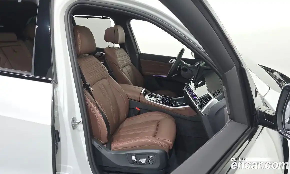 BMW X5 2025 3.0 автомат (гидро), фото 16