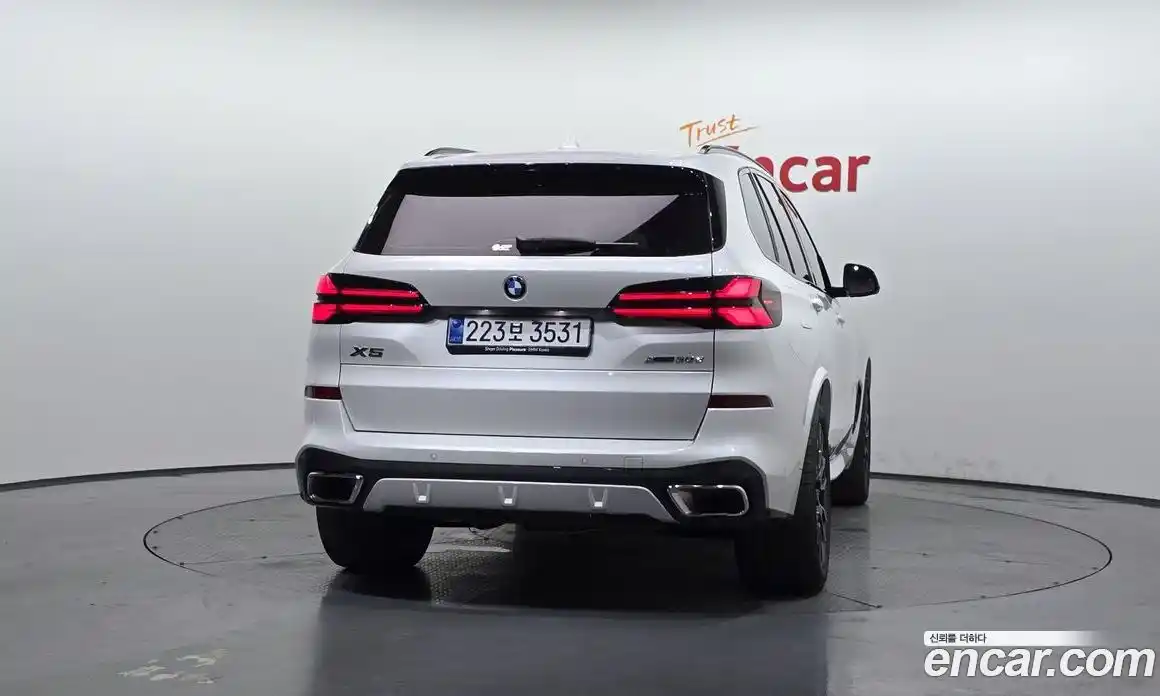 BMW X5 2025 3.0 автомат (гидро), фото 4