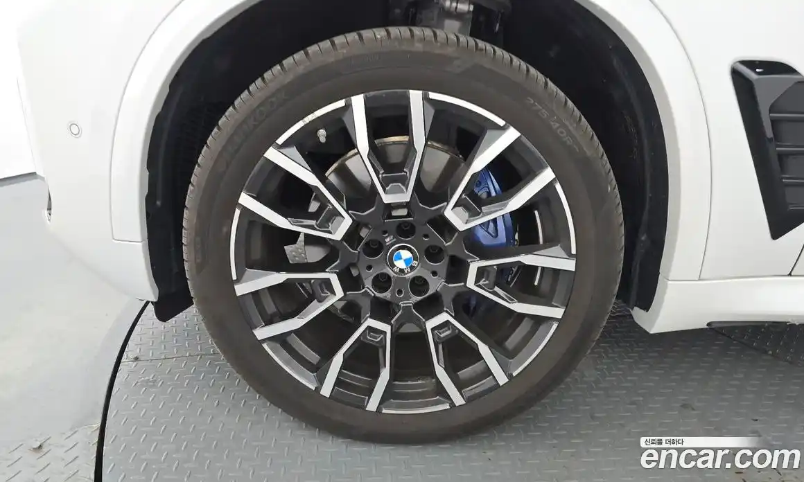 BMW X5 2025 3.0 автомат (гидро), фото 5