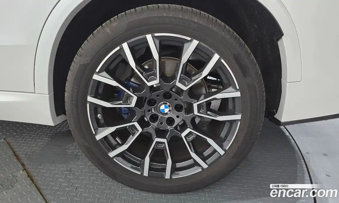 BMW X5 2025 3.0 автомат (гидро), фото 7