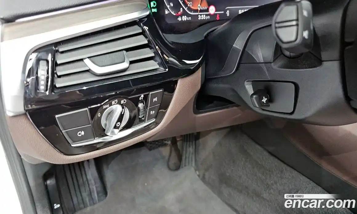 BMW 5 серия 2020 2.0 автомат (гидро), фото 23
