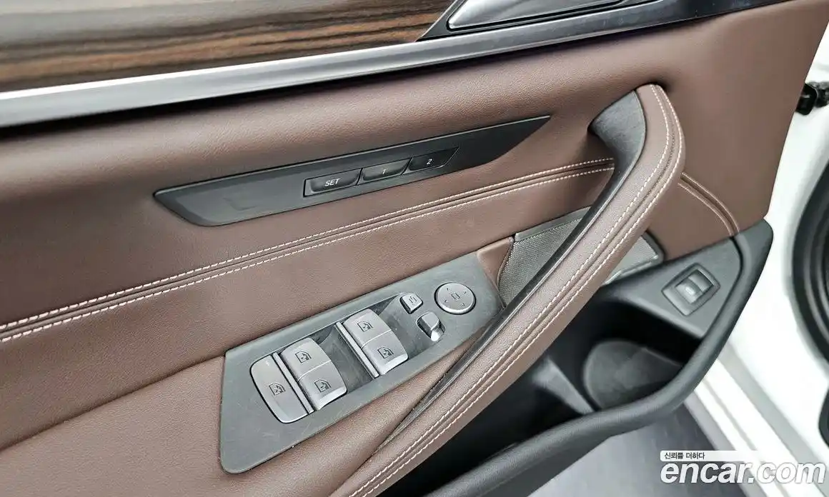 BMW 5 серия 2020 2.0 автомат (гидро), фото 29