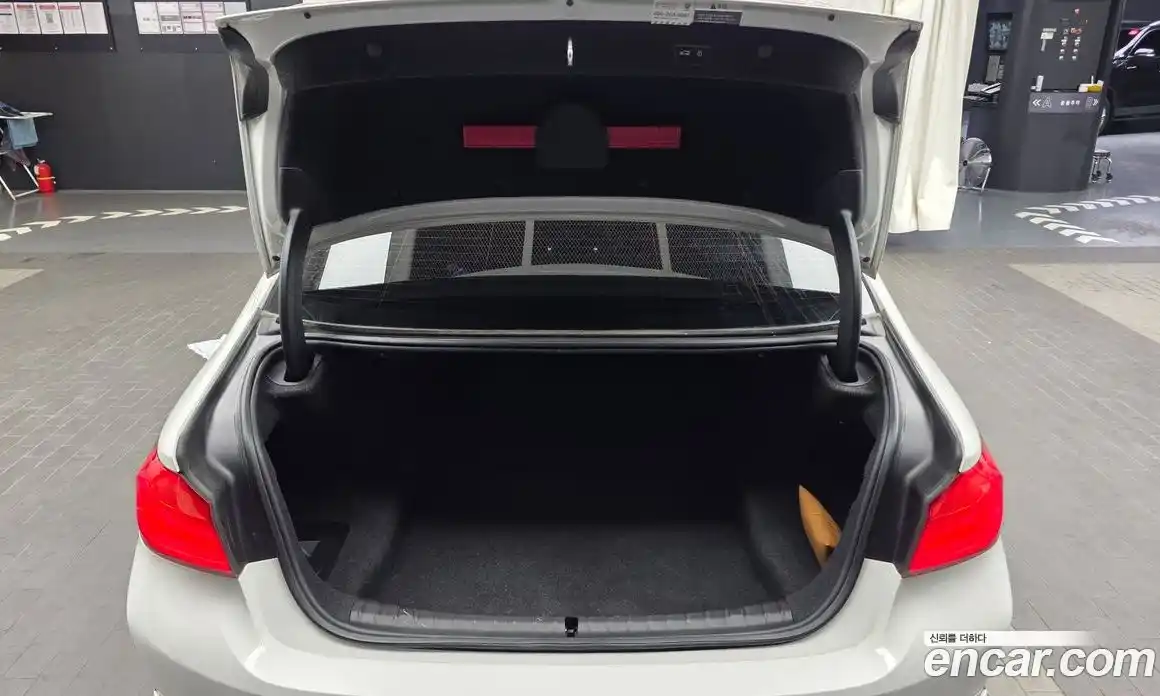 BMW 5 серия 2019 2.0 автомат (гидро), фото 26