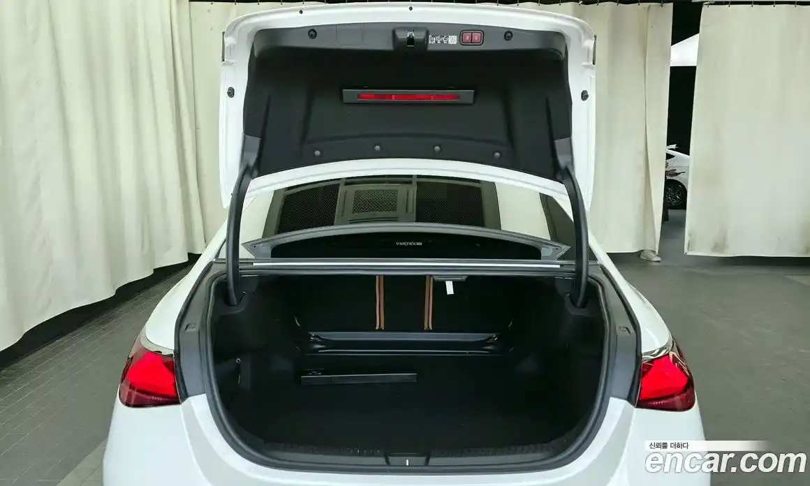 Mercedes-Benz E-Class 2025 2.0 автомат (гидро), фото 26