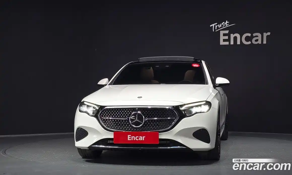 Mercedes-Benz E-Class 2025 2.0 автомат (гидро), фото 3
