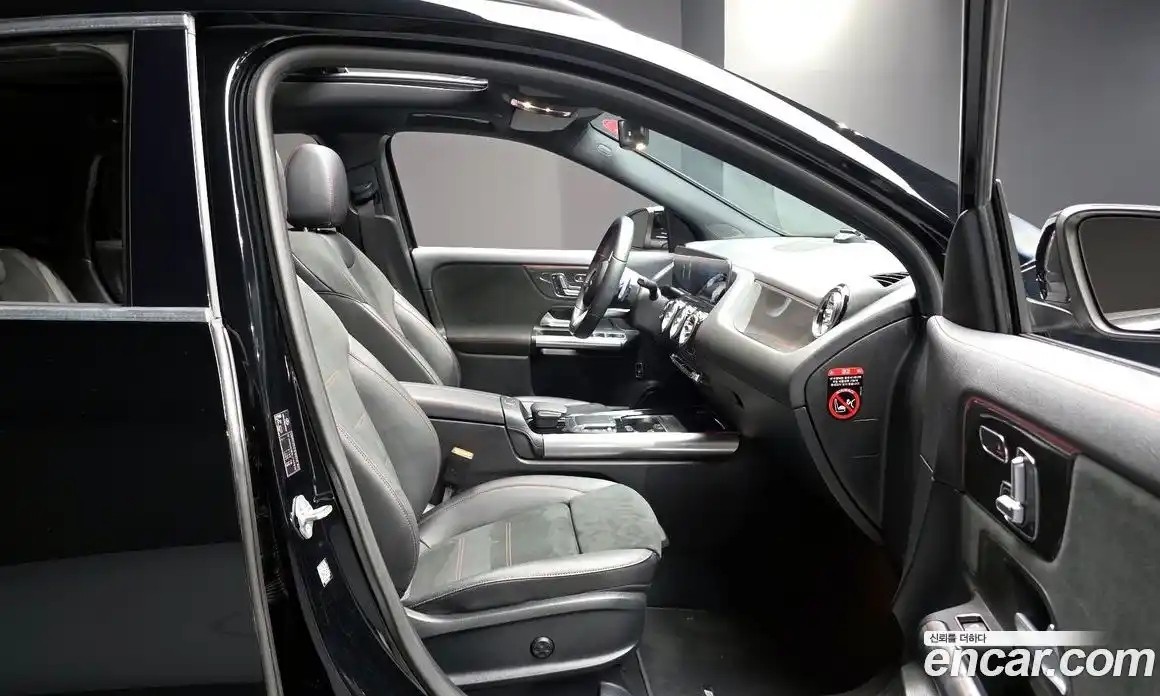 Mercedes-Benz GLA-Class 2020 2.0 гидро, фото 12 Mercedes-Benz GLA-Class 2020 2.0 гидро, фото 12