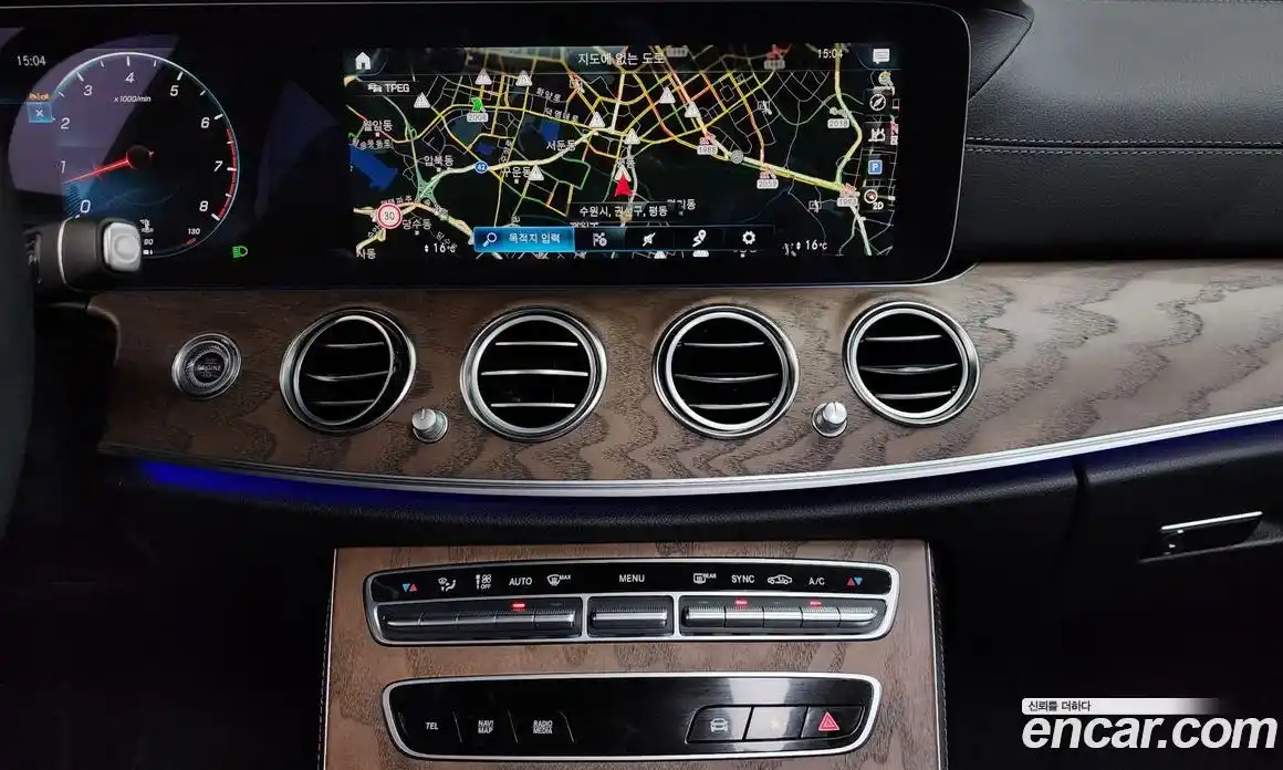 Mercedes-Benz E-Class 2023 2.0 автомат (гидро), фото 12
