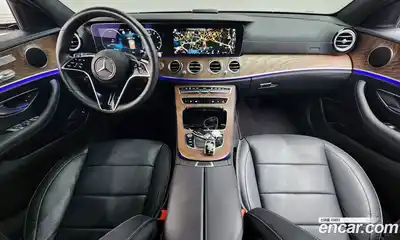 Mercedes-Benz E-Class 2023 2.0 автомат (гидро), миниатюра 7