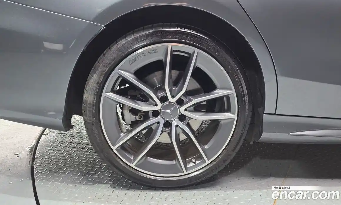 Mercedes-Benz C-Class 2019 3.0 гидро, фото 5 Mercedes-Benz C-Class 2019 3.0 гидро, фото 5
