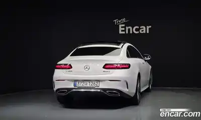 Mercedes-Benz E-Class 2022 3.0 автомат (гидро), миниатюра 4