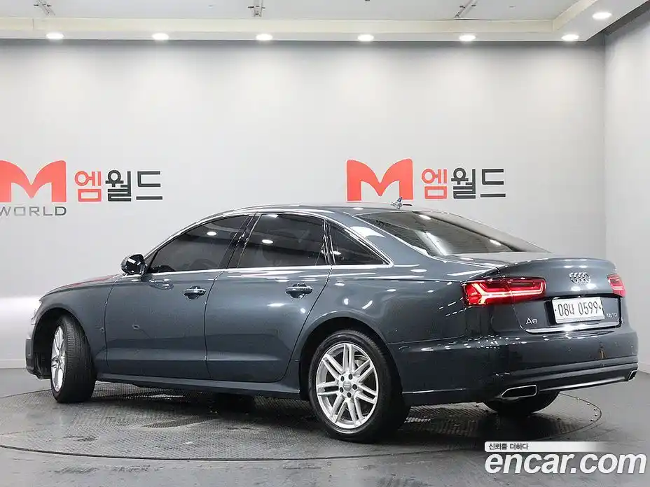 Audi A6 2015 2.0 автомат (гидро), фото 4