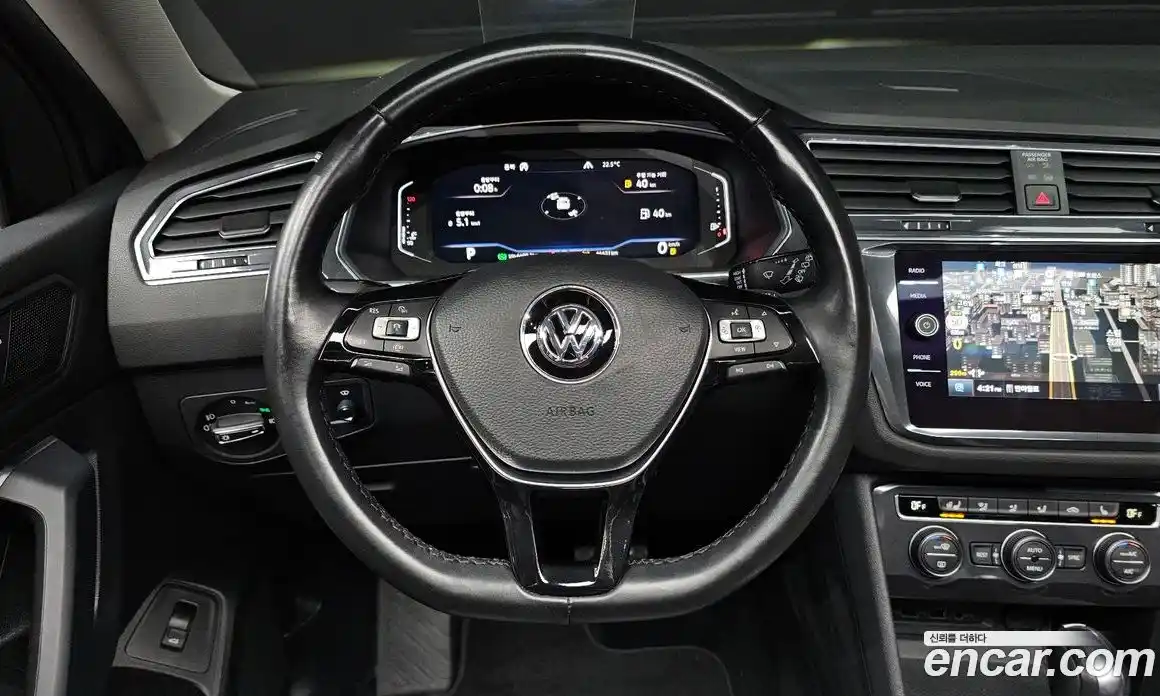 Volkswagen Tiguan 2020 2.0 автомат (гидро), фото 19