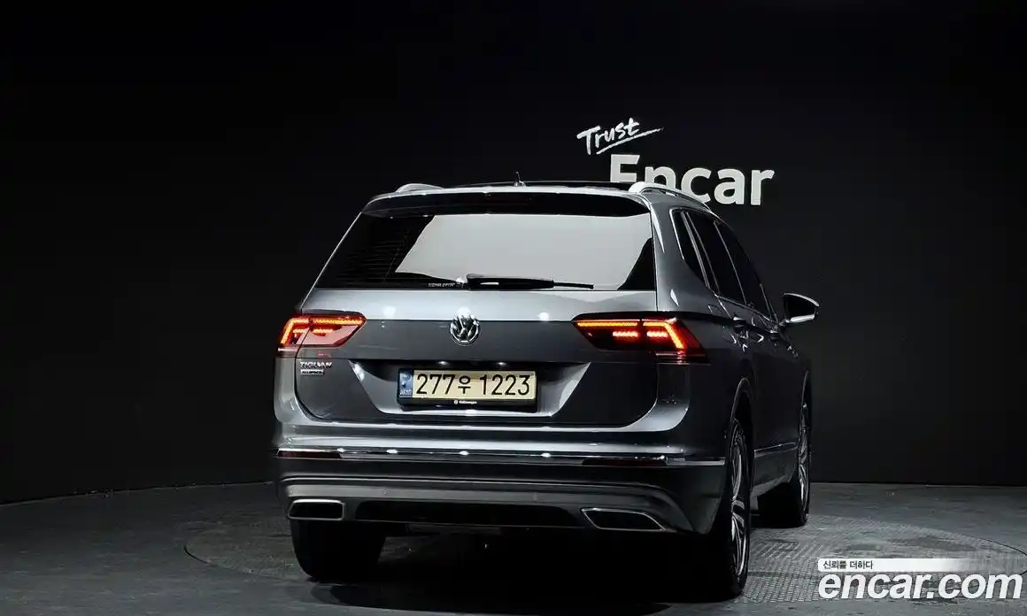 Volkswagen Tiguan 2020 2.0 автомат (гидро), фото 4