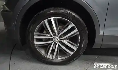 Volkswagen Tiguan 2020 2.0 автомат (гидро), миниатюра 5