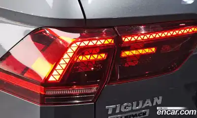 Volkswagen Tiguan 2020 2.0 автомат (гидро), миниатюра 9