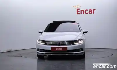 Volkswagen Passat 2018 2.0 автомат (гидро), миниатюра 2