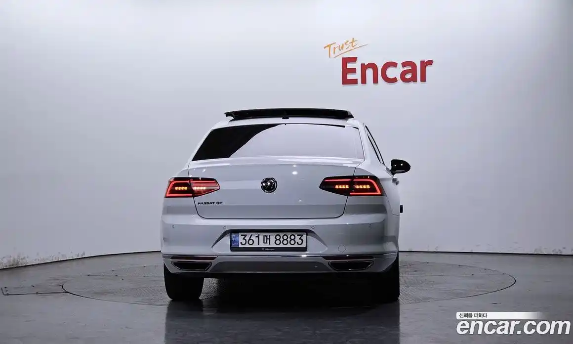 Volkswagen Passat 2018 2.0 автомат (гидро), фото 3