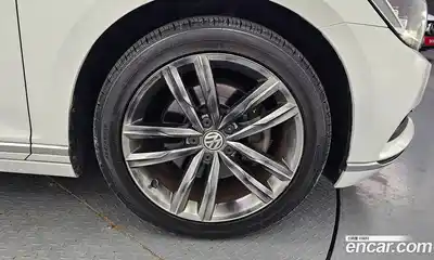Volkswagen Passat 2018 2.0 автомат (гидро), миниатюра 4