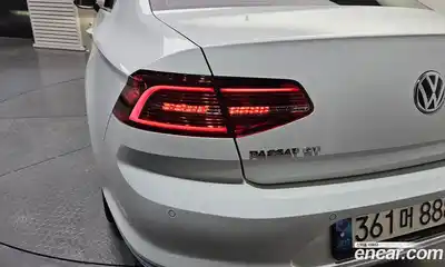 Volkswagen Passat 2018 2.0 автомат (гидро), миниатюра 8