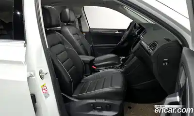 Volkswagen Tiguan 2022 2.0 автомат (гидро), миниатюра 11
