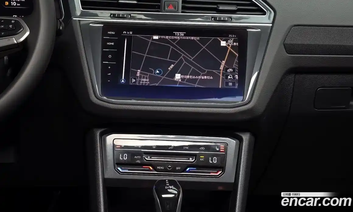 Volkswagen Tiguan 2022 2.0 автомат (гидро), фото 14