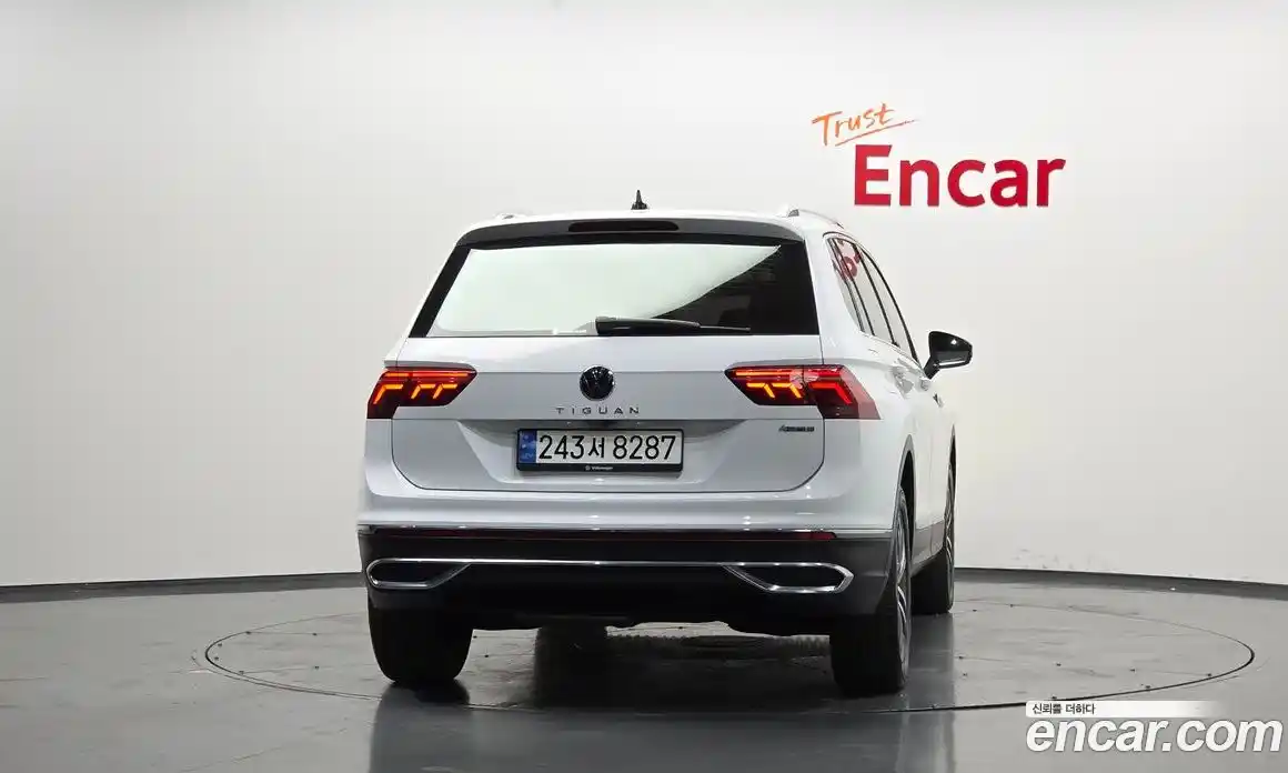 Volkswagen Tiguan 2022 2.0 автомат (гидро), фото 4