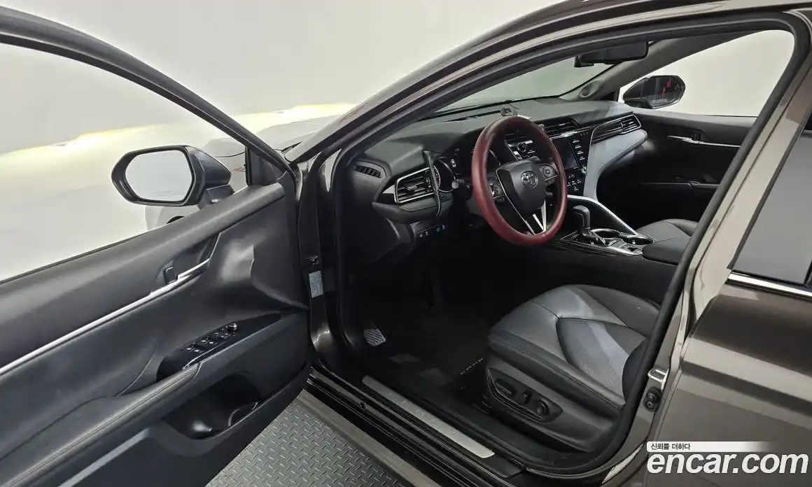 Toyota Camry 2019 2.5 автомат (гидро), фото 12 Toyota Camry 2019 2.5 автомат (гидро), фото 12