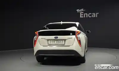 Toyota Prius 2016 1.8 автомат (гидро), миниатюра 4 Toyota Prius 2016 1.8 автомат (гидро), миниатюра 4