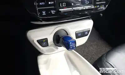 Toyota Prius 2016 1.8 автомат (гидро), миниатюра 9 Toyota Prius 2016 1.8 автомат (гидро), миниатюра 9