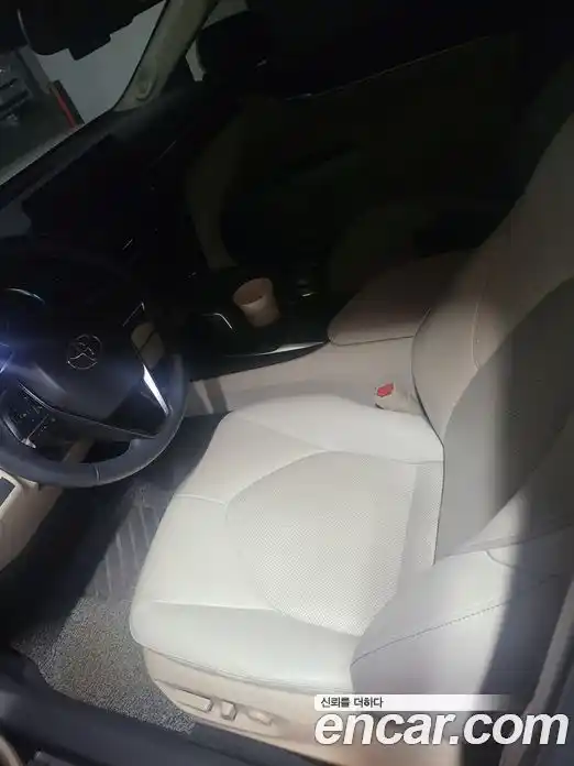 Toyota Camry 2024 2.5 автомат (гидро), фото 6 Toyota Camry 2024 2.5 автомат (гидро), фото 6