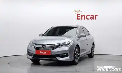 Honda Accord 2017 2.0 автомат (гидро), миниатюра 3