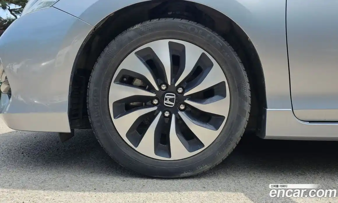 Honda Accord 2017 2.0 автомат (гидро), фото 5