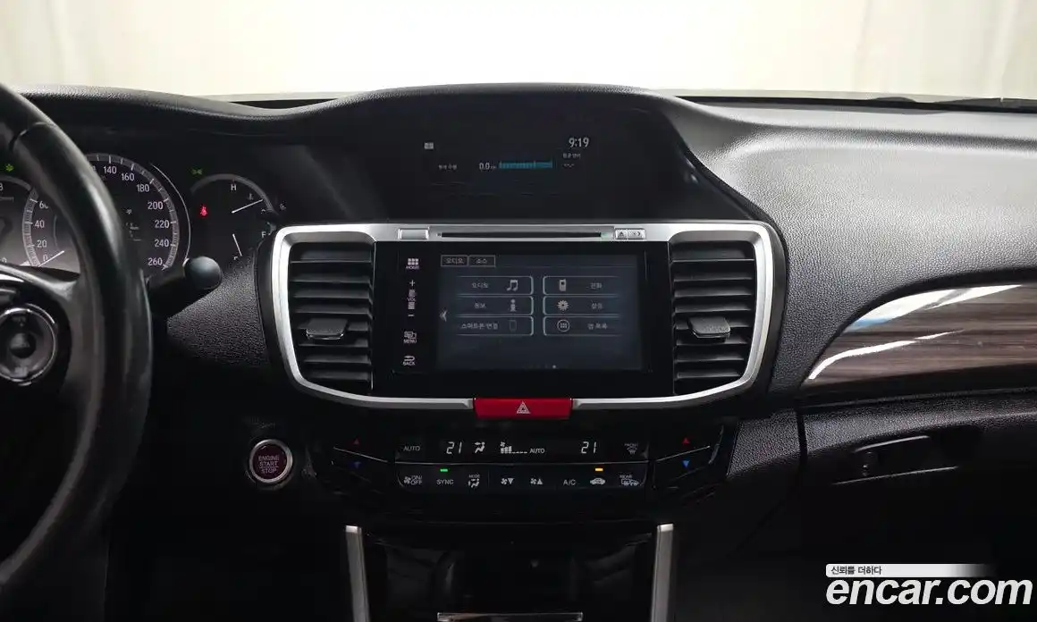 Honda Accord 2017 2.4 автомат (гидро), фото 13