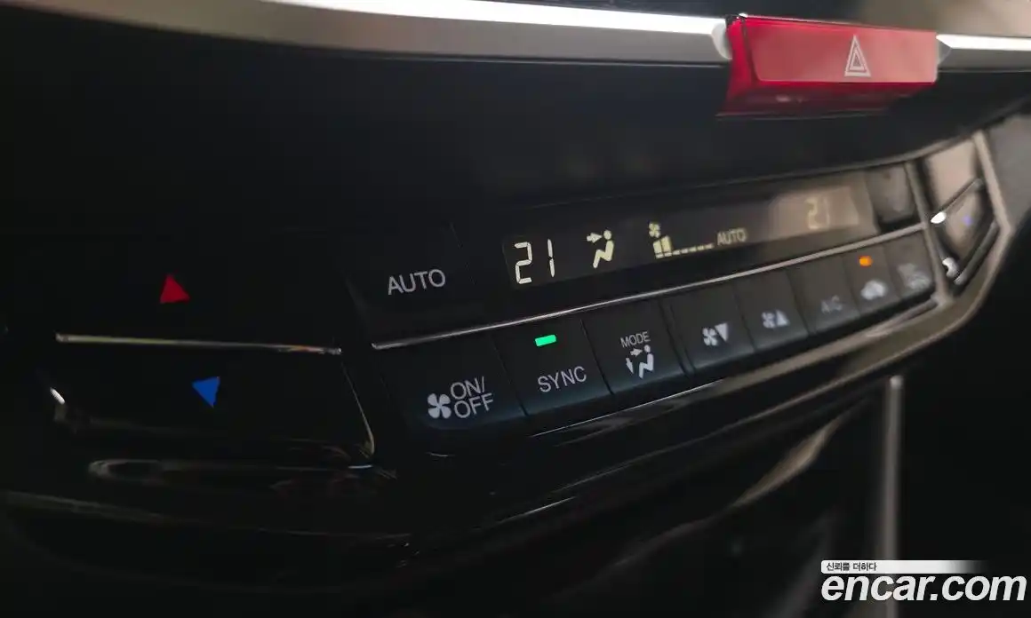 Honda Accord 2017 2.4 автомат (гидро), фото 17