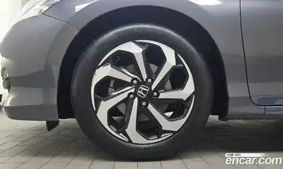 Honda Accord 2017 2.4 автомат (гидро), миниатюра 5