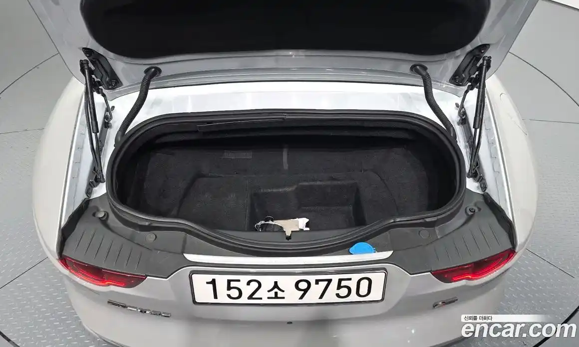 Jaguar F-Type 2015 3.0 автомат (гидро), фото 18 Jaguar F-Type 2015 3.0 автомат (гидро), фото 18