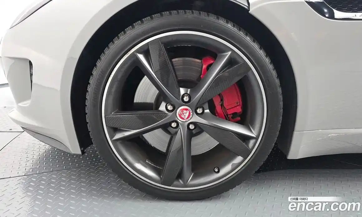 Jaguar F-Type 2015 3.0 автомат (гидро), фото 5 Jaguar F-Type 2015 3.0 автомат (гидро), фото 5