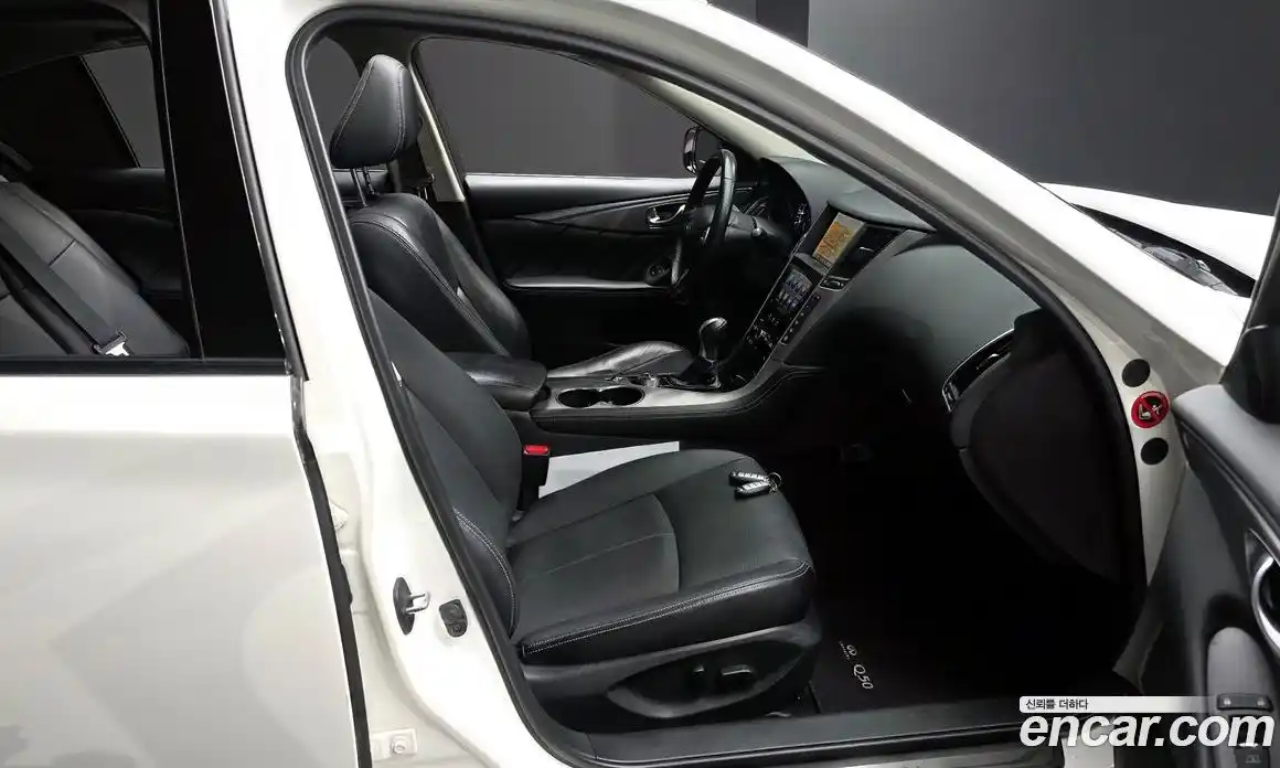 Infiniti Q50 2016 2.1 автомат (гидро), фото 12