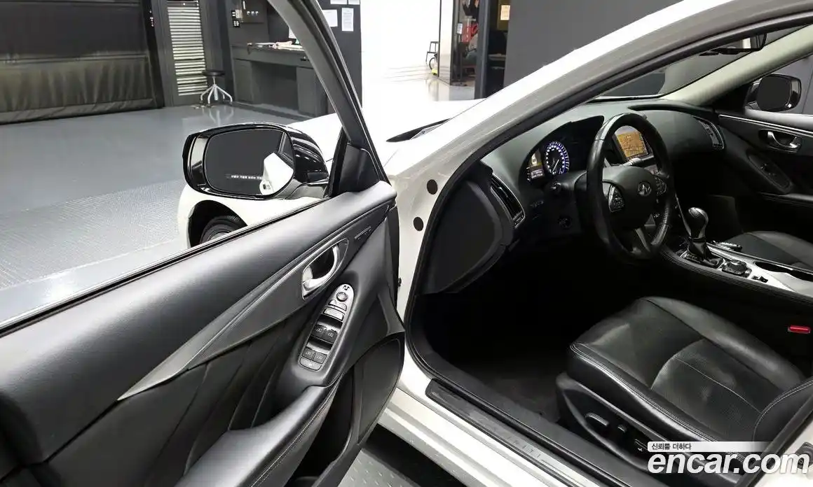 Infiniti Q50 2016 2.1 автомат (гидро), фото 10