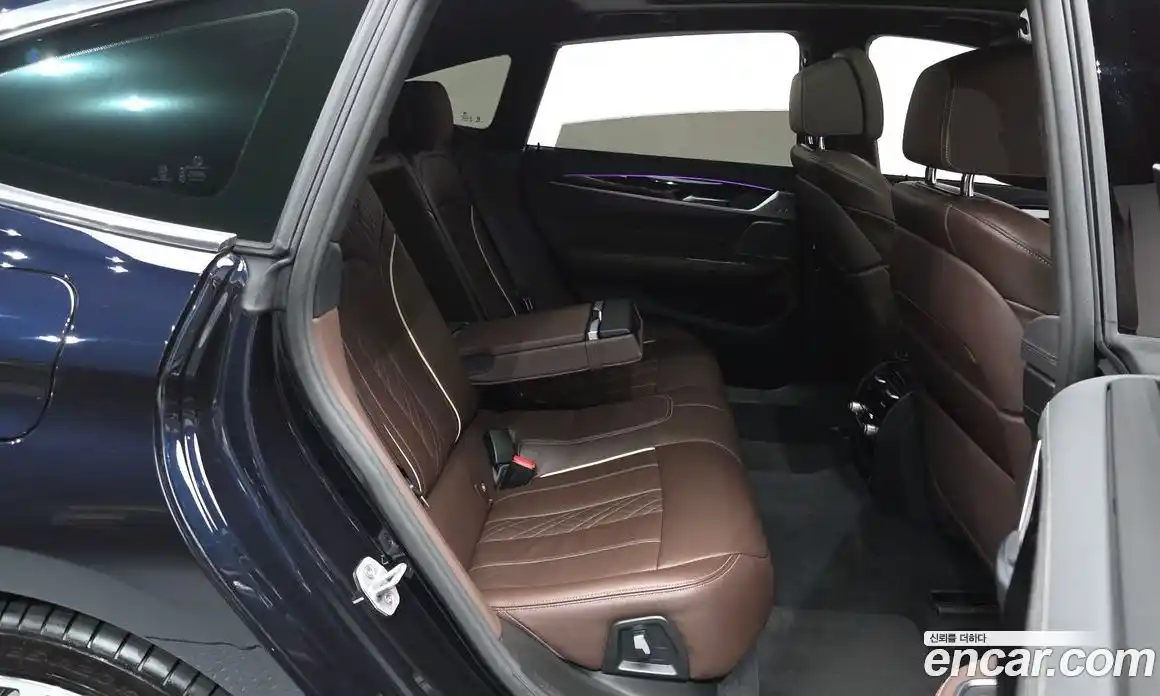 BMW 6 серия 2024 3.0 автомат (гидро), фото 11