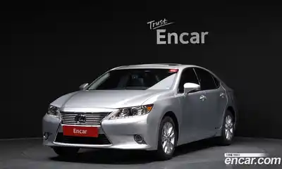 Lexus ES 2015 2.5 автомат (гидро), миниатюра 1 Lexus ES 2015 2.5 автомат (гидро), миниатюра 1
