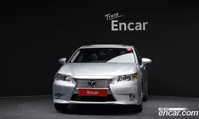 Lexus ES 2015 2.5 автомат (гидро), миниатюра 3 Lexus ES 2015 2.5 автомат (гидро), миниатюра 3