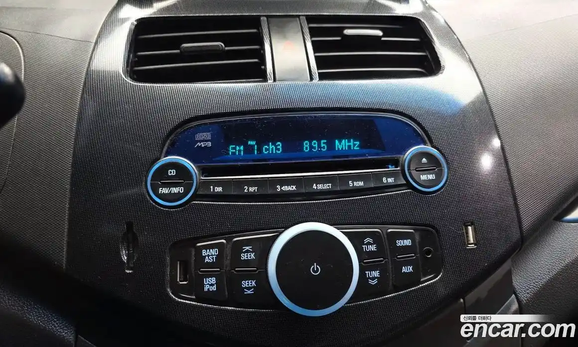 Chevrolet Spark 2011 1.0 автомат (гидро), фото 16