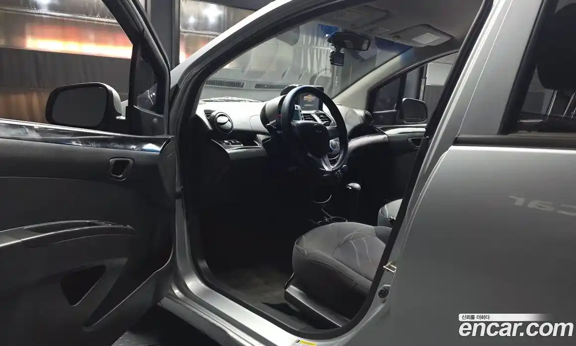 Chevrolet Spark 2011 1.0 автомат (гидро), фото 10