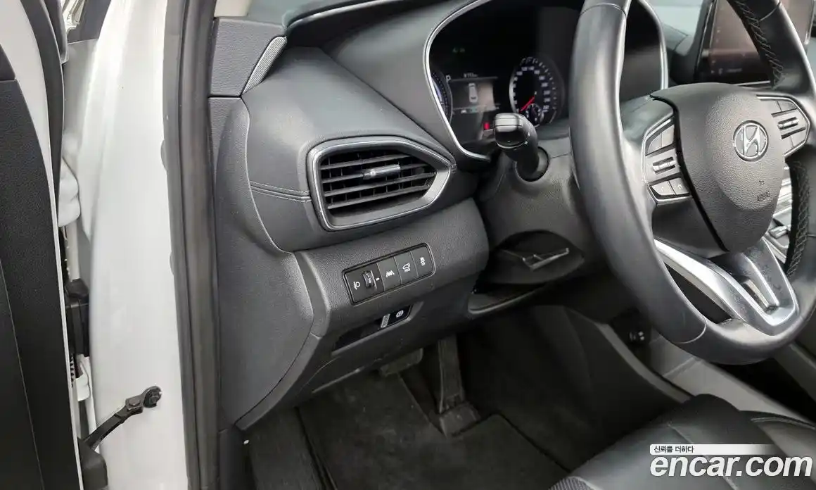 Hyundai Santa Fe 2021 1.6 автомат (гидро), фото 17