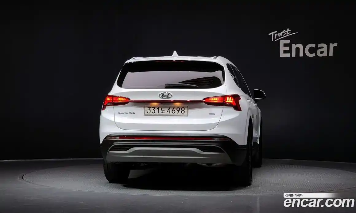 Hyundai Santa Fe 2021 1.6 автомат (гидро), фото 4