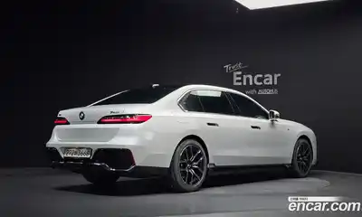 BMW 7 серия 2025 3.0 автомат (гидро), миниатюра 2