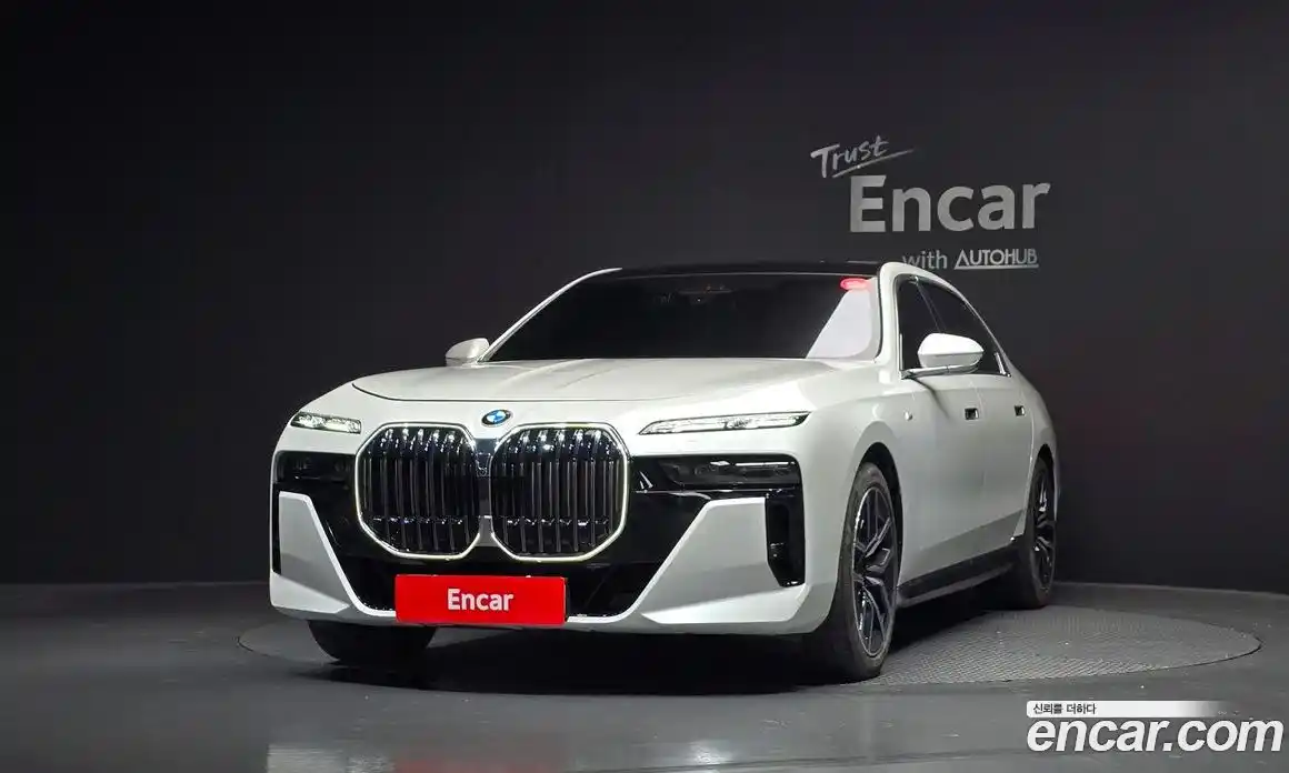 BMW 7 серия 2025 3.0 автомат (гидро), фото 3